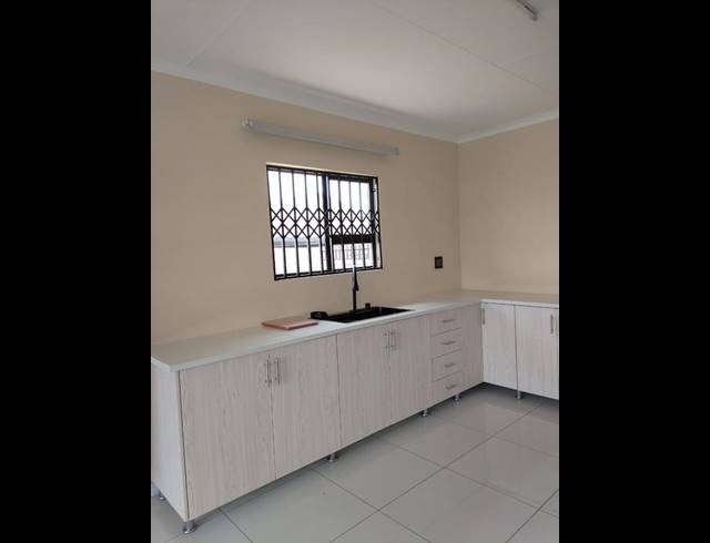 3 BEDROOM HOUSE FOR SALE IN AZAADVILLE